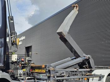 Scania R114.340 6x2 / HIAB CRANE + 25T HOOKLIFT